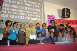 Final del encuentro con Estela Carlotto y Rosa Bru.